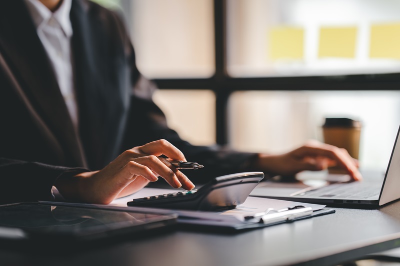 Collaborative Divorce, Levy Craig Family Law Kansas City, Financial Transparency in Why It’s EssentialAdobeStock_535898094